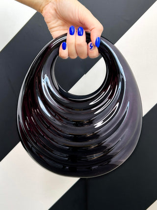 A Touch Of Elegance - Black Ripple Design Box Clutch Bag
