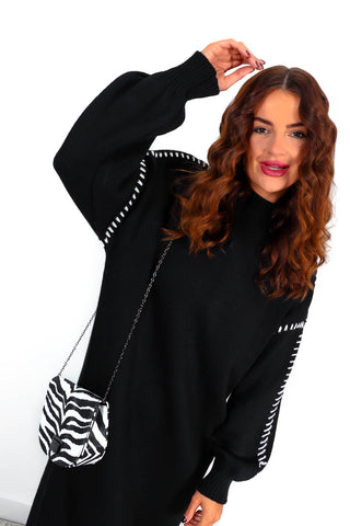 Fashion Moment - Black White Stitch Detail Knitted Dress